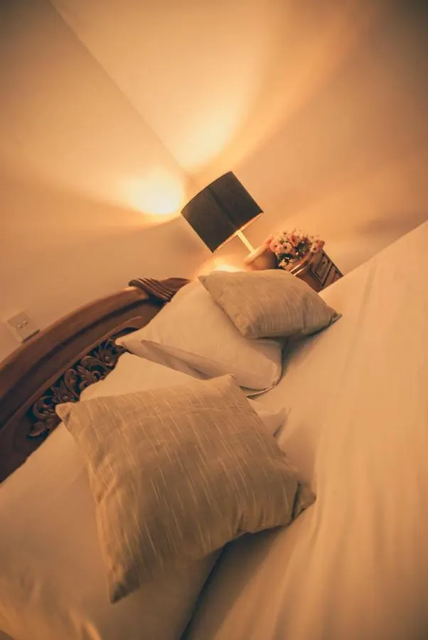 Hotel Blue Bird Negombo